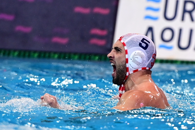 Ο Ολυμπιακός μπήκε με το δεξί στο Champions League στο πόλο ανδρών, νίκησε 17-10 εκτός έδρας το Ανόβερο, βίντεο