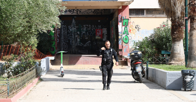 Αναστέλλεται η λειτουργία των σχολείων στη Γκράβα την Παρασκευή - Μέχρι την Κυριακή να έχουμε τα πορίσματα για την οσμή, λέει ο Δούκας