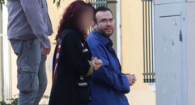 Στην Ευελπίδων ο Καμπούρης, η σύζυγός του και 9 κατηγορούμενοι για την απάτη εις βάρος του ΕΦΚΑ - Για «λογιστικό λάθος» μιλά ο δικηγόρος του