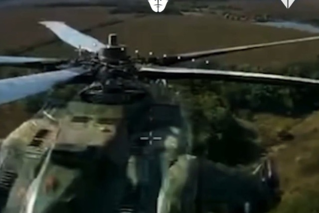 Ουκρανικό drone έπληξε εν πτήσει ρωσικό ελικόπτερο την ώρα που εκτόξευε πύραυλο, δείτε το βίντεο