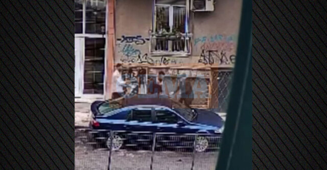 Αδίστακτοι ληστές στη Νέα Ιωνία: Χτυπούν ηλικιωμένο και του αρπάζουν τον σταυρό από τον λαιμό, δείτε βίντεο