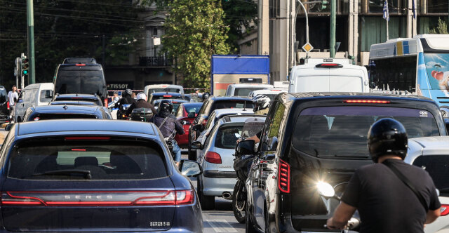 Γιατί δεν λύνεται ποτέ το κυκλοφοριακό σε Αθήνα και Θεσσαλονίκη - Τα 10 λάθη και οι «πυροσβεστικές» παρεμβάσεις