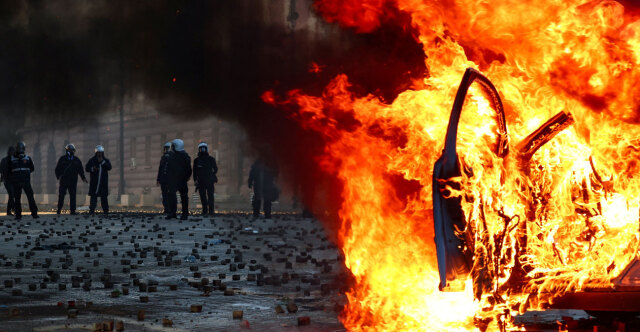 Σκηνές χάους στα Τίρανα με φωτιές, συγκρούσεις και εκατοντάδες προσαγωγές: Οι διαδηλωτές ζητούν την παραίτηση του Έντι Ράμα