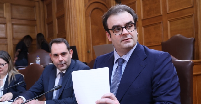 Πιερρακάκης: Οι πολίτες χρειάζονται πραγματική ενίσχυση του εισοδήματος, η ΕΕ να κινητοποιήσει τα κεφάλαια της και την παραγωγή της