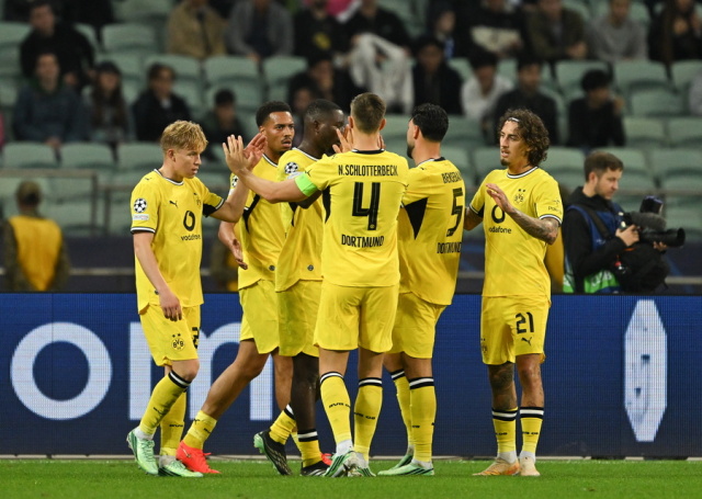 Champions League: Δεύτερη νίκη για τη Ντόρτμουντ, 2-1 την Σαμπάχ - Η Φενέρ προηγήθηκε 2-0 και έμεινε στο 2-2 με την Σλάβια, δείτε τα γκολ
