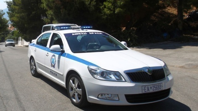 Ύποπτο αντικείμενο που μοιάζει με χειροβομβίδα εντοπίστηκε σε πάρκο στο Χαϊδάρι | Επικαιρότητα στο LivePress.gr