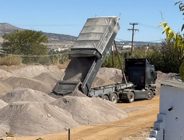 Θεσσαλονίκη: Πάνω από 3.500 τόνοι επικίνδυνων αποβλήτων απορρίφθηκαν παράνομα στον Δήμο Δέλτα – Τρεις συλλήψεις
