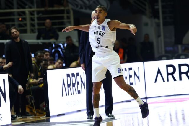 ΠΑΟΚ - ΑΕΚ 65-62: Ασπρόμαυρο το ντέρμπι Δικεφάλων με τον Ταϊρί να σταματά στους 28 πόντους | Επικαιρότητα στο LivePress.gr