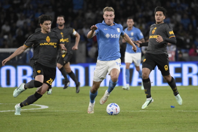 Ματσάρα στη Serie A Νάπολι-Ρόμα 3-3, η Άστον Βίλα 2-1 τη Μάντσεστερ Σίτι, δείτε γκολ από την Ευρώπη
