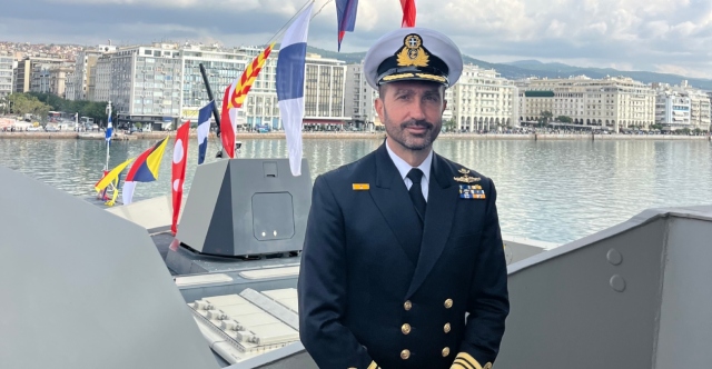 Ο κυβερνήτης της φρεγάτας «Κίμων» αποκαλύπτει τα πλεονεκτήματα των Belharra: Ο έγκαιρος εντοπισμός του εχθρού και η αντιμετώπιση επιθέσεων κορεσμού