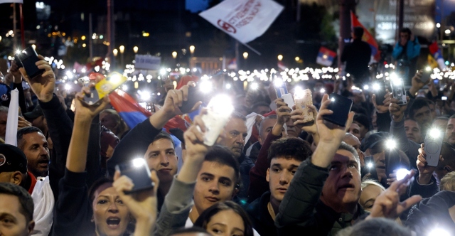 Σερβία: Άνοιξαν οι κάλπες για τις κρίσιμες βουλευτικές εκλογές | Επικαιρότητα στο LivePress.gr