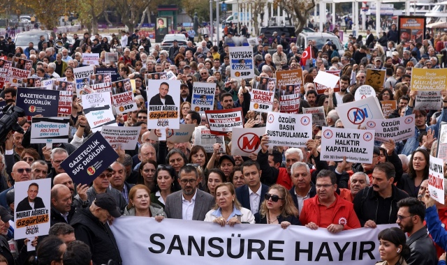 Διαδηλώσεις εργαζόμενων στον Τύπο στην Τουρκία κατά της λογοκρισίας | Επικαιρότητα στο PlusTV.gr