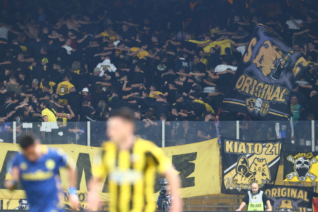 AEK: Εξαντλήθηκαν τα εισιτήρια για το εκτός έδρας παιχνίδι του Champions League με αντίπαλο την Κόμο