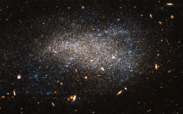 Λίγο μετά το Big Bang, τα άστρα συγκρούονταν και δημιουργούσαν «γίγαντες»: Η ανακάλυψη του James Webb