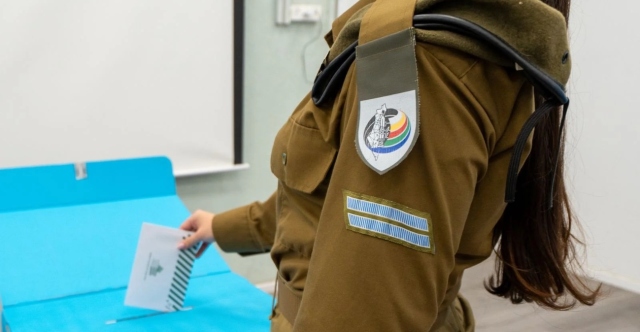 Εκλογές στο Ισραήλ: Ο κρίσιμος ρόλος των διπλών φακέλων, εκτιμάται πως μπορεί να δώσουν ως και 15 έδρες