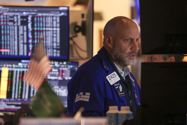 Wall Street: Σημαντικές απώλειες στον τεχνολογικό κλάδο με βαρίδι την Alphabet 