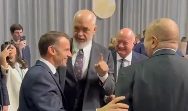 Ο Ράμα τρόλαρε τον Τραμπ για τη γκάφα με τον... πόλεμο Αλβανίας και Αμπερμπαϊτζάν - Τα γέλια έβαλε ο Μακρόν