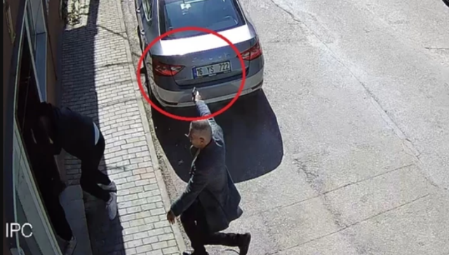 Τουρκία: 60χρονος σκότωσε τη σύζυγό του μπροστά στα παιδιά τους επειδή πήρε διαζύγιο - «Ο δικαστής μου κατέστρεψε τη ζωή» είπε στο δικαστήρι class=