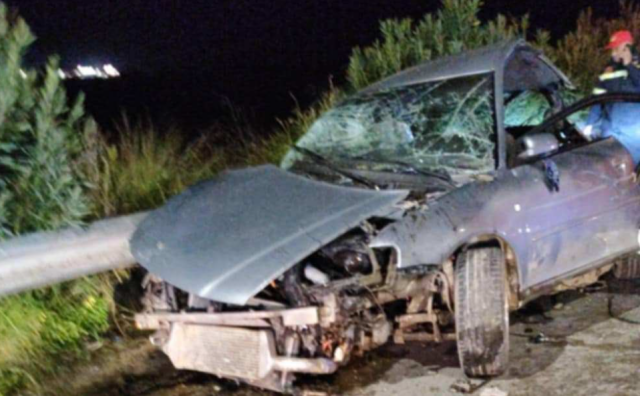 &Pi;&alpha;&lambda;&alpha;&iota;ά &epsilon;&theta;&nu;&iota;&kappa;ή &omicron;&delta;ό&sigmaf; &Pi;&alpha;&tau;&rho;ώ&nu;-&Pi;ύ&rho;&gamma;&omicron;&upsilon;: 16&chi;&rho;&omicron;&nu;&omicron;&sigmaf; &Rho;&omicron;&mu;ά &omicron; &nu;&epsilon;&kappa;&rho;ό&sigmaf; &sigma;&tau;&omicron; &tau;&rho;&omicron;&chi;&alpha;ί&omicron; &mu;&epsilon; &mu;&epsilon;&tau;&omega;&pi;&iota;&kappa;ή &alpha;&upsilon;&tau;&omicron;&kappa;&iota;&nu;ή&tau;&omicron;&upsilon; &mu;&epsilon; &phi;&omicron;&rho;&tau;&eta;&gamma;ό