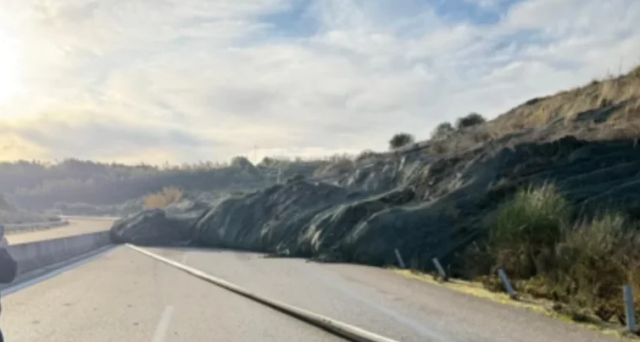 &Kappa;&alpha;&tau;&omicron;&lambda;ί&sigma;&theta;&eta;&sigma;&eta; &sigma;&tau;&eta;&nu; &Iota;ό&nu;&iota;&alpha; &Omicron;&delta;ό: &Kappa;&lambda;&epsilon;&iota;&sigma;&tau;ό &tau;&omicron; &tau;&mu;ή&mu;&alpha; &alpha;&pi;ό Ά&rho;&tau;&alpha; &mu;έ&chi;&rho;&iota; &Alpha;&mu;&phi;&iota;&lambda;&omicron;&chi;ί&alpha;, &delta;&epsilon;ί&tau;&epsilon; &beta;ί&nu;&tau;&epsilon;&omicron;