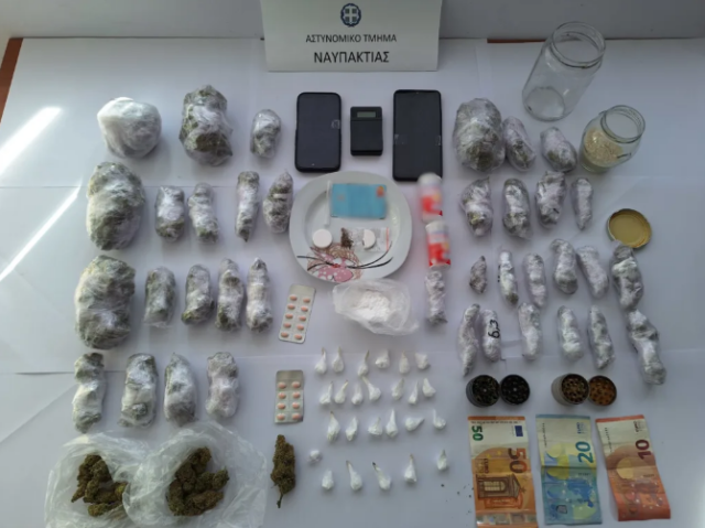 &Kappa;ύ&kappa;&lambda;&omega;&mu;&alpha; &nu;&alpha;&rho;&kappa;&omega;&tau;&iota;&kappa;ώ&nu; &mu;&epsilon; &sigma;&tau;ό&chi;&omicron; &kappa;&alpha;&iota; &mu;&alpha;&theta;&eta;&tau;έ&sigmaf; &epsilon;&xi;&alpha;&rho;&theta;&rho;ώ&theta;&eta;&kappa;&epsilon; &sigma;&tau;&eta; &Nu;&alpha;ύ&pi;&alpha;&kappa;&tau;&omicron;, &tau;&rho;&epsilon;&iota;&sigmaf; &sigma;&upsilon;&lambda;&lambda;ή&psi;&epsilon;&iota;&sigmaf;