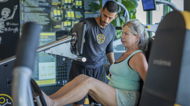 &Nu;έ&omicron; Webinar &alpha;&pi;ό &tau;&eta;&nu; OsteoStrong: &Mu;&pi;&omicron;&rho;&omicron;ύ&mu;&epsilon; &tau;&epsilon;&lambda;&iota;&kappa;ά &nu;&alpha; &kappa;&alpha;&theta;&upsilon;&sigma;&tau;&epsilon;&rho;ή&sigma;&omicron;&upsilon;&mu;&epsilon; &tau;&eta; &gamma;ή&rho;&alpha;&nu;&sigma;&eta;; &Tau;&iota; &rho;ό&lambda;&omicron; &pi;&alpha;ί&zeta;&omicron;&upsilon;&nu; &omicron;&iota; &omicron;&rho;&mu;ό&nu;&epsilon;&sigmaf;;