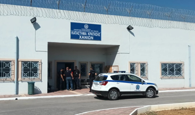 &Epsilon;&pi;&epsilon;&iota;&sigma;ό&delta;&iota;&omicron; &sigma;&tau;&iota;&sigmaf; &phi;&upsilon;&lambda;&alpha;&kappa;έ&sigmaf; &Alpha;&gamma;&upsilon;&iota;ά&sigmaf;: Έ&lambda;&lambda;&eta;&nu;&alpha;&sigmaf; &epsilon;&pi;&iota;&tau;έ&theta;&eta;&kappa;&epsilon; &sigma;&epsilon; &Sigma;&omicron;&upsilon;&delta;&alpha;&nu;ό &mu;&epsilon; &alpha;&upsilon;&tau;&omicron;&sigma;&chi;έ&delta;&iota;&omicron; &xi;&upsilon;&rho;ά&phi;&iota;, &tau;&omicron;&nu; &tau;&rho;&alpha;&upsilon;&mu;ά&tau;&iota;&sigma;&epsilon; &sigma;&tau;&omicron; &alpha;&upsilon;&tau;ί