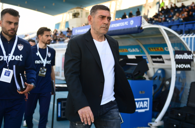 &Pi;&Alpha;&Epsilon; &Alpha;&tau;&rho;ό&mu;&eta;&tau;&omicron;&sigmaf; &gamma;&iota;&alpha; &Pi;&alpha;&nu;&tau;&epsilon;&lambda;ί&delta;&eta;: &Epsilon;ί&nu;&alpha;&iota; &lambda;ί&gamma;&omicron;&sigmaf; &gamma;&iota;&alpha; &tau;&eta; Super League, &alpha;&sigmaf; &alpha;&sigma;&chi;&omicron;&lambda;&eta;&theta;&epsilon;ί &mu;&epsilon; &tau;&alpha; &mu;&alpha;&gamma;&alpha;&zeta;&iota;ά &epsilon;&sigma;&tau;ί&alpha;&sigma;&eta;&sigmaf; &pi;&omicron;&upsilon; έ&chi;&epsilon;&iota;