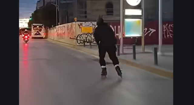 &Mu;&pi;ά&tau;&mu;&alpha;&nu; &mu;&epsilon; &rho;ό&lambda;&epsilon;&rho;&sigmaf; &kappa;ά&nu;&epsilon;&iota; &beta;ό&lambda;&tau;&epsilon;&sigmaf; &sigma;&tau;&eta; &Theta;&epsilon;&sigma;&sigma;&alpha;&lambda;&omicron;&nu;ί&kappa;&eta;, &delta;&epsilon;ί&tau;&epsilon; &beta;ί&nu;&tau;&epsilon;&omicron;