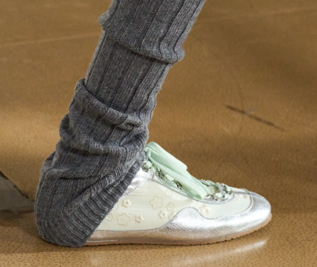 Τρεις τάσεις στα sneakers για το φθινόπωρο του 2026 | Επικαιρότητα στο PlusTV.gr