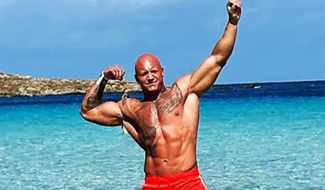 Bodybuilder κατέρρευσε και πέθανε σε αγώνα στη Βρετανία μια ημέρα πριν κλείσει τα 34 | Επικαιρότητα στο LivePress.gr
