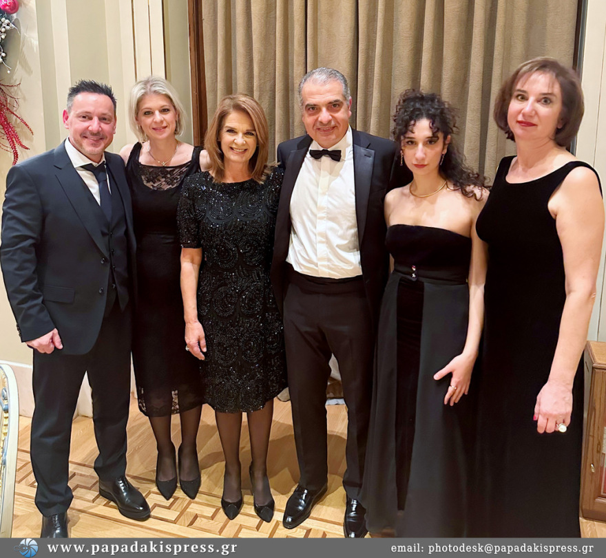 Εορταστικό gala με τον κορυφαίο μαέστρο Γιάννη Χατζηλοΐζου και την Φιλαρμονική Αθηνών