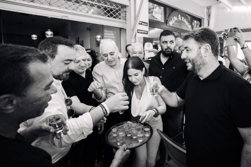 Nikos Androulakis responded with insults to the revelations of the first issue about 