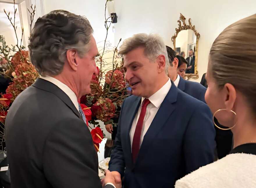 Φαραντούρης: «Καλωσορίζουμε τη νέα Πρέσβυ των ΗΠΑ στην Ελλάδα και την Ευρώπη»
