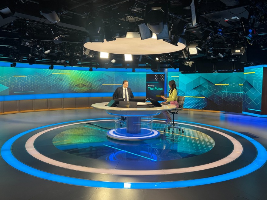 Πιερρακάκης στο Bloomberg: Στόχος το ελληνικό χρέος να πέσει κάτω από το 120% μέχρι το 2030