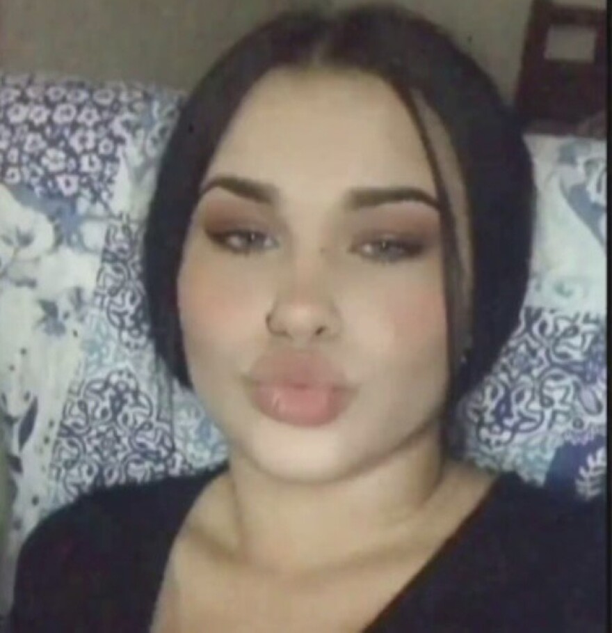 Ποινή κάθειρξης πέντε ετών σε άντρα που σκότωσε την 18χρονη ξαδέρφη του σε τροχαίο στη Λάρισα το 2021 Ποινή κάθειρξης πέντε ετών σε άντρα που σκότωσε την 18χρονη ξαδέρφη του σε τροχαίο στη Λάρισα το 2021