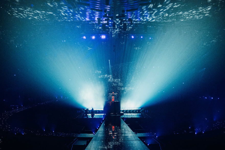 Eurovision 2026: &Omicron;&iota; &phi;&omega;&tau;&omicron;&gamma;&rho;&alpha;&phi;ί&epsilon;&sigmaf; &alpha;&pi;ό &tau;&eta;&nu; &pi;&rho;ώ&tau;&eta; &pi;&rho;ό&beta;&alpha; &tau;&omicron;&upsilon; &Alpha;&kappa;ύ&lambda;&alpha;, &mu;&epsilon; &pi;&alpha;&tau;ί&nu;&iota; &sigma;&tau;&eta; &sigma;&kappa;&eta;&nu;ή &tau;&eta;&sigmaf; &Beta;&iota;έ&nu;&nu;&eta;&sigmaf;
