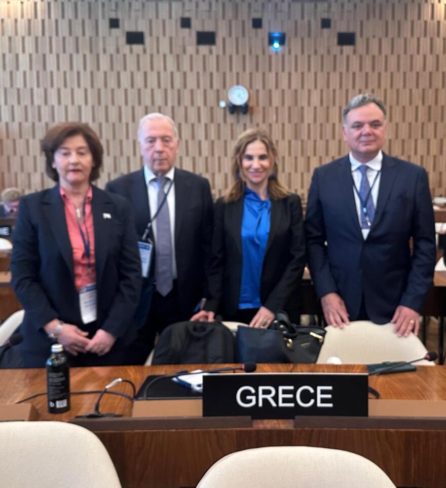 βασιλικη_παπαγεωργιου__νικολαος_σταμπολιδης__αρτεμις_παπαθανασιου__γιωργος_διδασκαλου_jpg