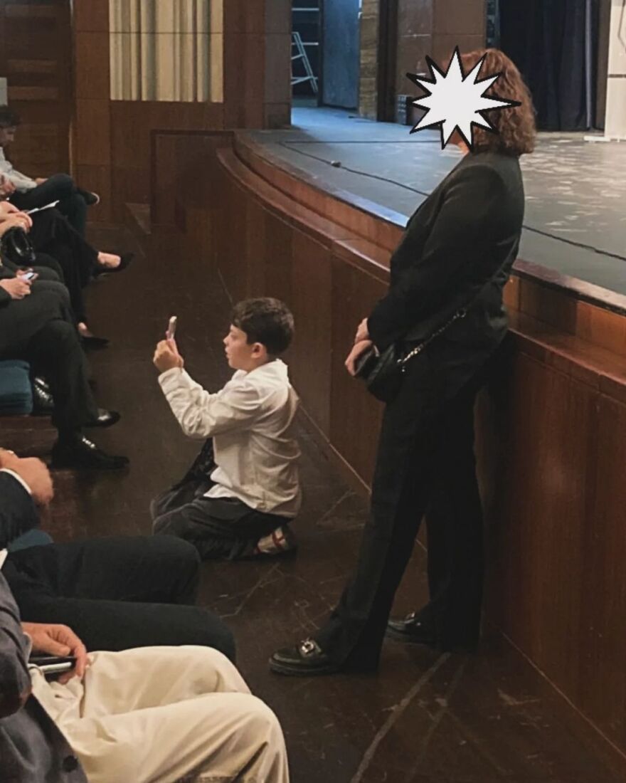 Βανέσσα Αδαμοπούλου: Ορκίστηκε για το μεταπτυχιακό της - Μια διαδρομή απελευθερωτική και σπουδαία, γράφει