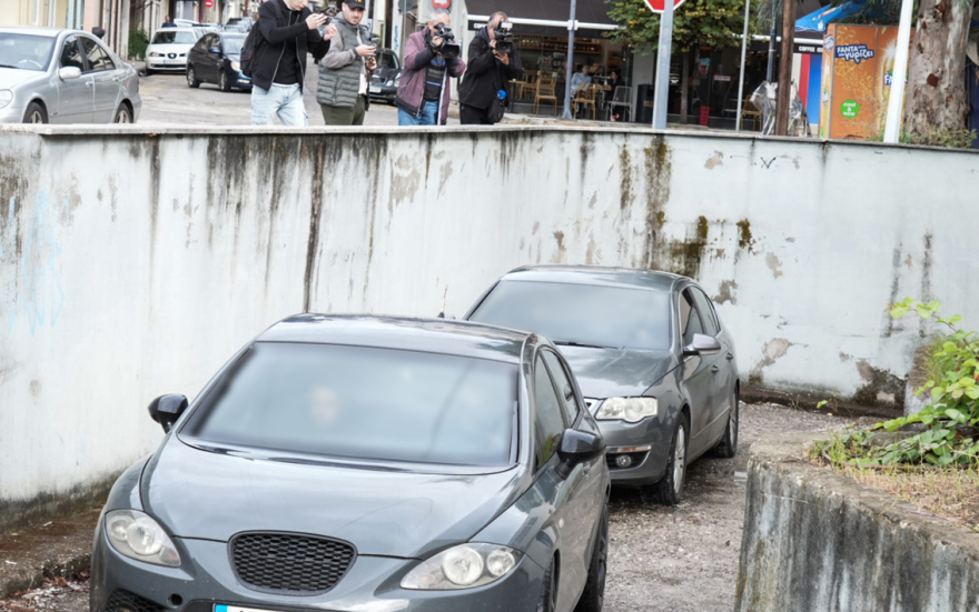 Αγρίνιο: Κρίση πανικού έπαθε στα κρατητήρια ο 30χρονος - Νέο βίντεο με τις κινήσεις του μετά τη δολοφονία της Δώρας