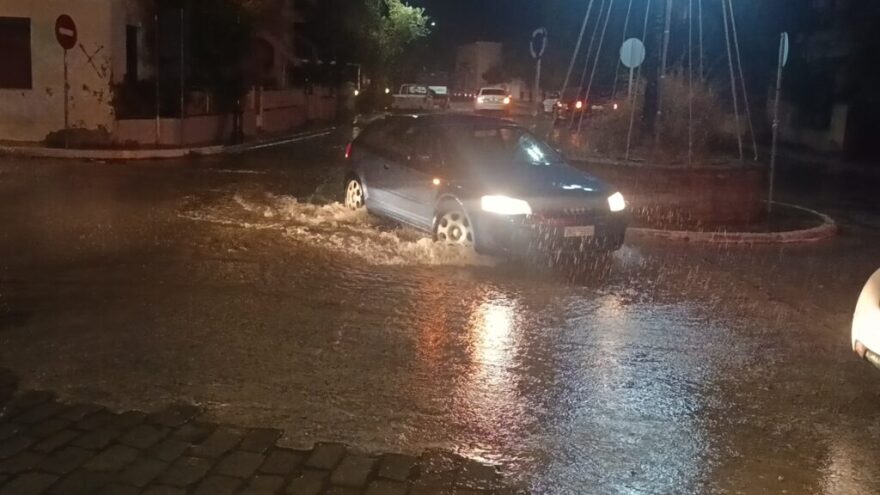 Λήμνος: Πλημμύρισε το λιμάνι της Μύρινας, προβλήματα από την κακοκαιρία