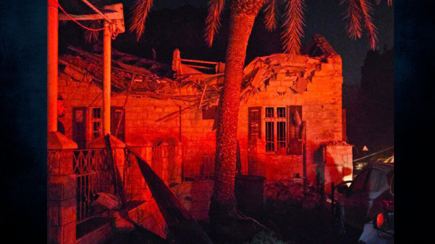 Ρουκέτα από τον Λίβανο έπληξε συναγωγή στη Χάιφα - Βίντεο