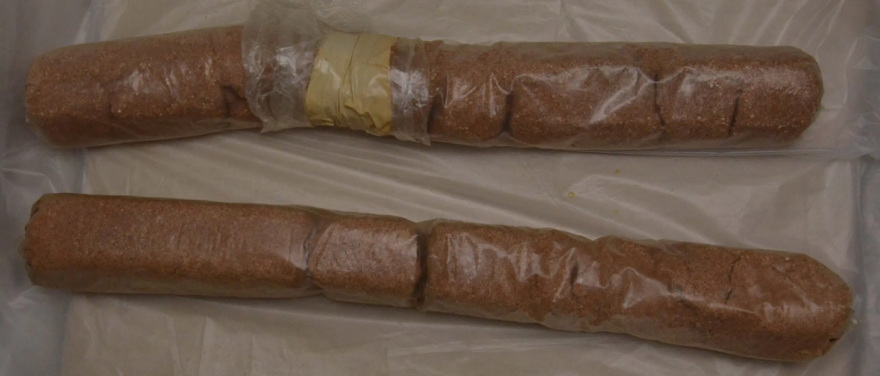 Γιάφκα στο Παγκράτι: «Άγνωστος» στις Αρχές ο 49χρονος φιλόλογος που συνελήφθη για την αποθήκη «οπλοστάσιο