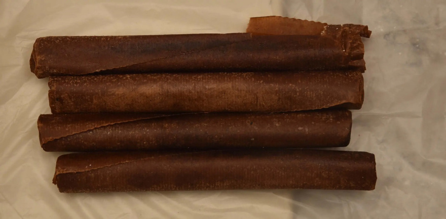 Γιάφκα στο Παγκράτι: «Άγνωστος» στις Αρχές ο 49χρονος φιλόλογος που συνελήφθη για την αποθήκη «οπλοστάσιο