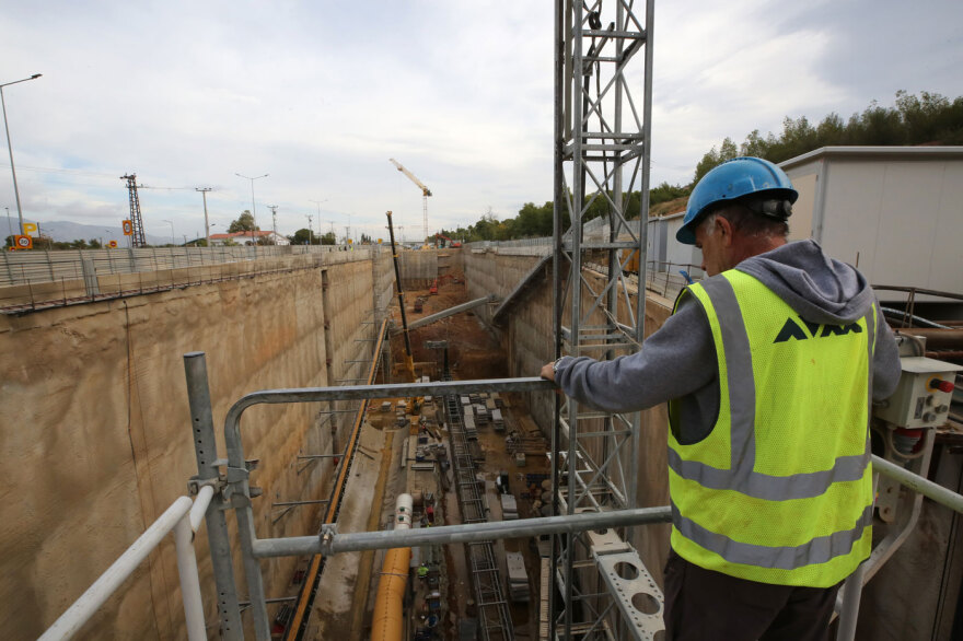 Σταϊκούρας: Οι δύο μετροπόντικες προχωρούν για την κατασκευή της Γραμμής 4 του Μετρό της Αθήνας
