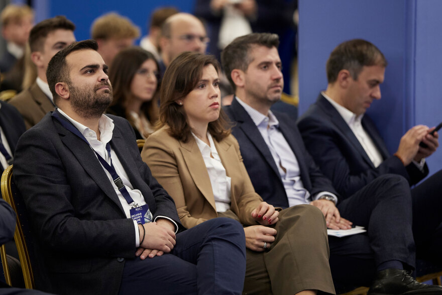  Μητσοτάκης στο συνέδριο της Νεολαίας του ΕΛΚ: Φέραμε πίσω στη χώρα 300.000 Έλληνες από το εξωτερικό