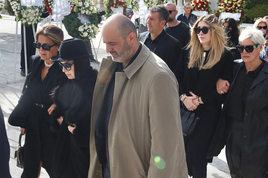 Δημήτρης Σούρας - Κηδεία: Το τελευταίο αντίο στον ψυχίατρο