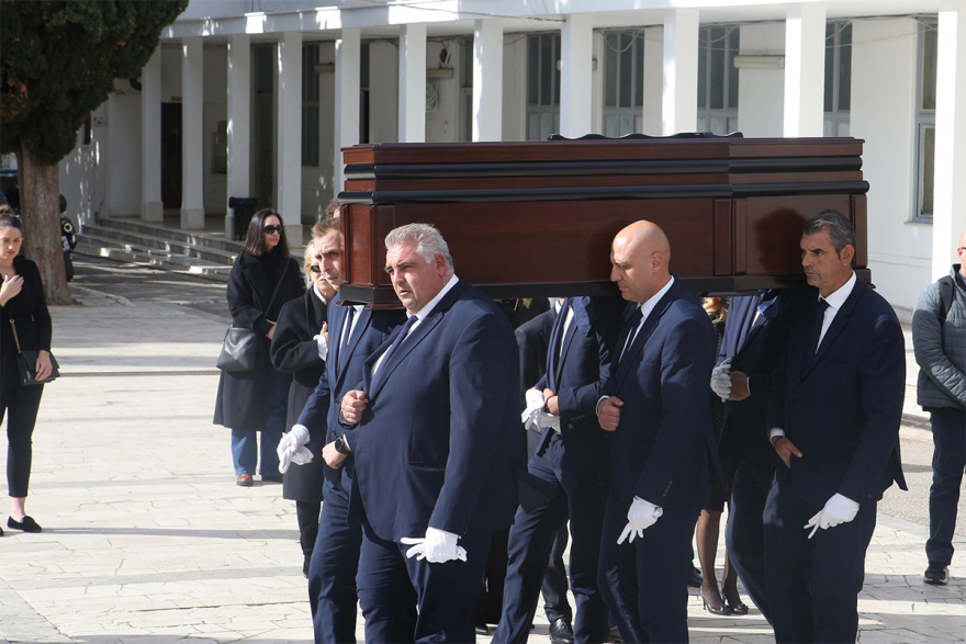 Δημήτρης Σούρας - Κηδεία: Το τελευταίο αντίο στον ψυχίατρο