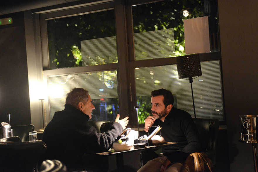 Ο Μαρκουλάκης μιλάει για το «Έργο του Δονητή»: Είναι η 5η ηλεκτρική οικιακή συσκευή που εφευρέθηκε