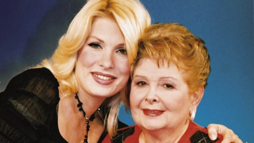 Βέφα Αλεξιάδου: Η βασίλισσα της τηλεοπτικής κουζίνας δεν είναι πια εδώ - Η Μενεγάκη, η Κορομηλά και οι τραγωδίες της ζωής της